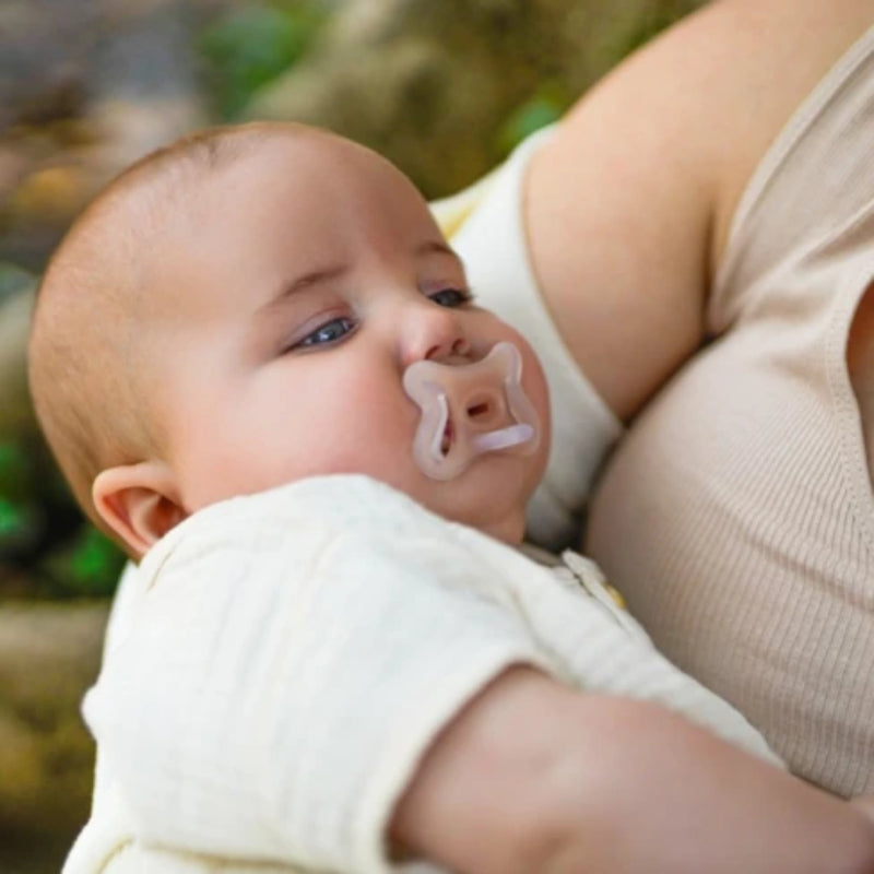 Zero Zero Physiological Silicone Soother 0-6 Months