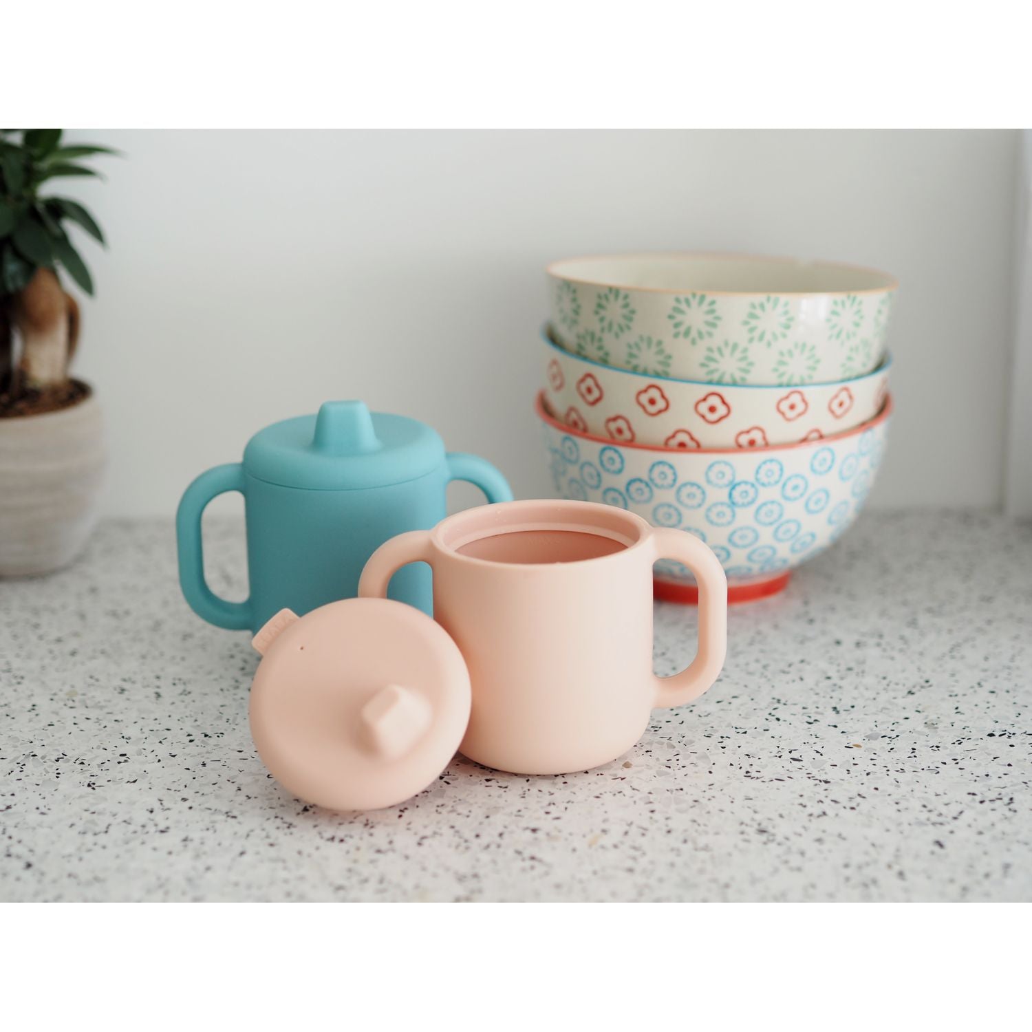 Beaba Silicone Learning Cup with Spout Lid - Pink