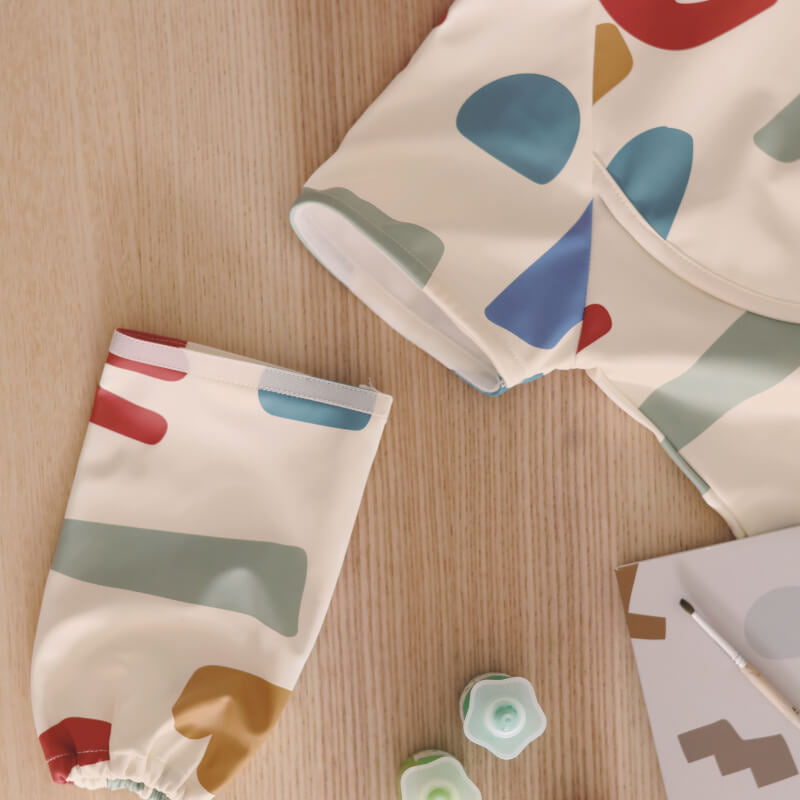 Beaba 2 in 1 Bib w/Removable Sleeves - Playful