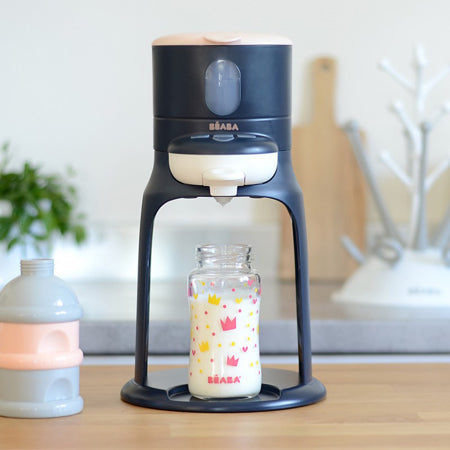 Exploring the Benefits of the Béaba Bib Expresso: A Must-Have for Every Parent