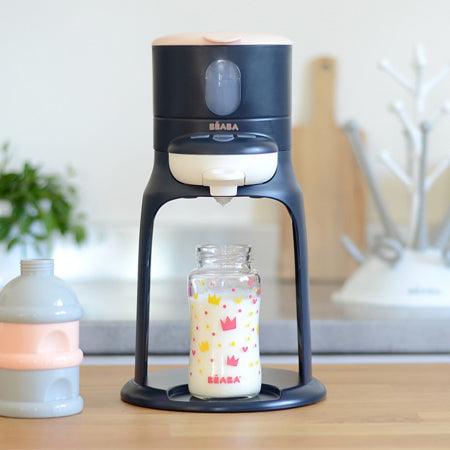 Exploring the Benefits of the Béaba Bib Expresso: A Must-Have for Every Parent