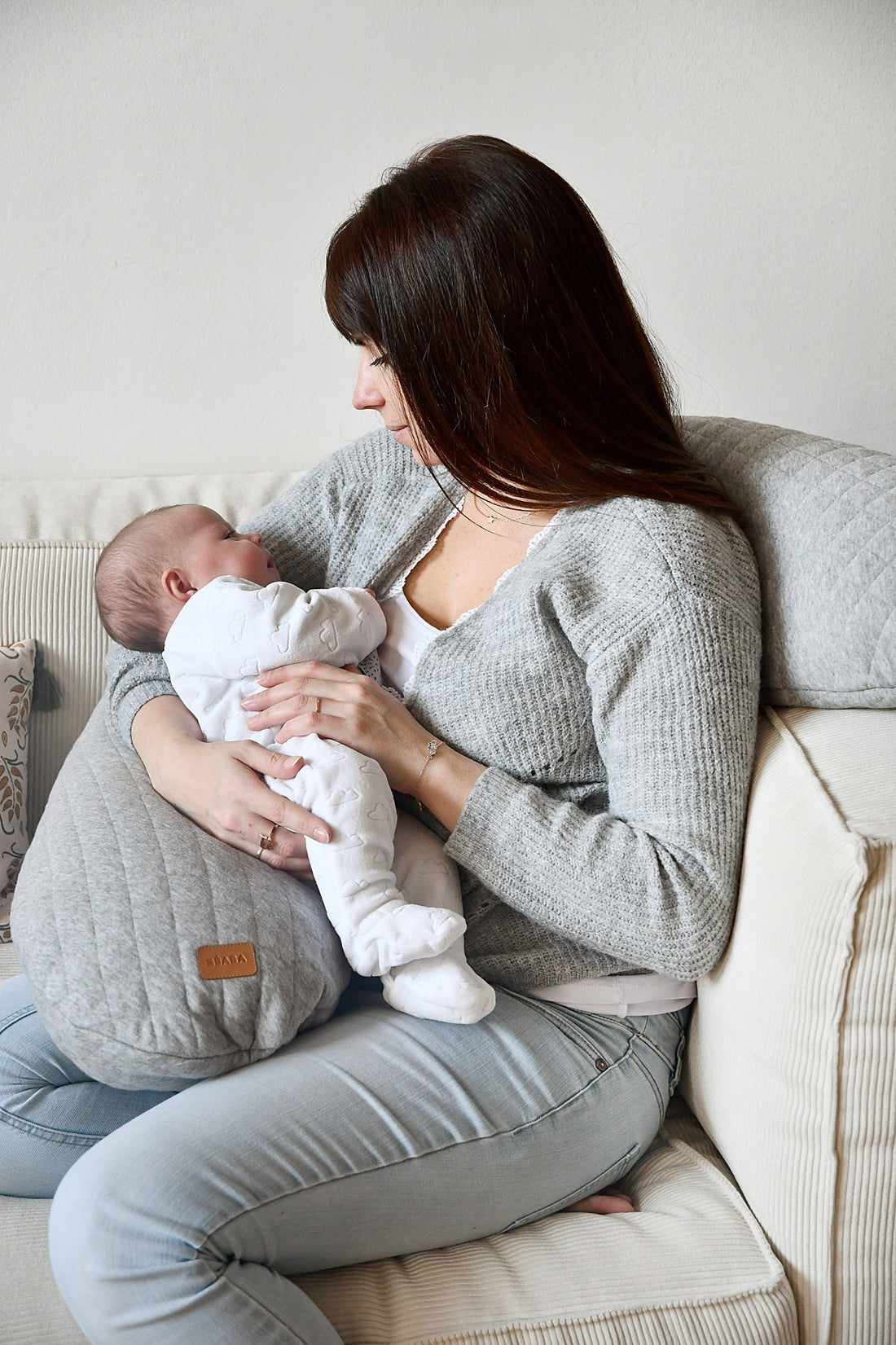The Benefits of using a Nursing Pillow