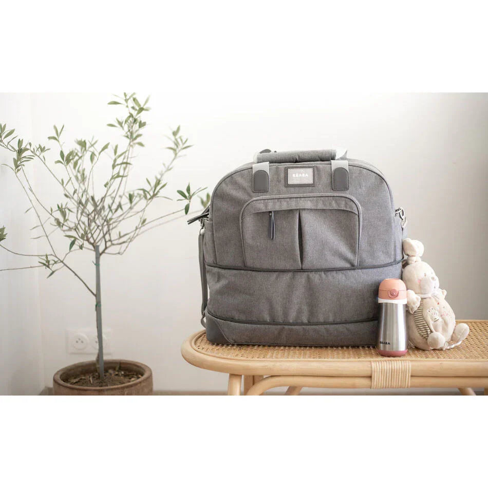 Spotlight on Beaba's Amsterdam II Expandable Travel Changing Bag