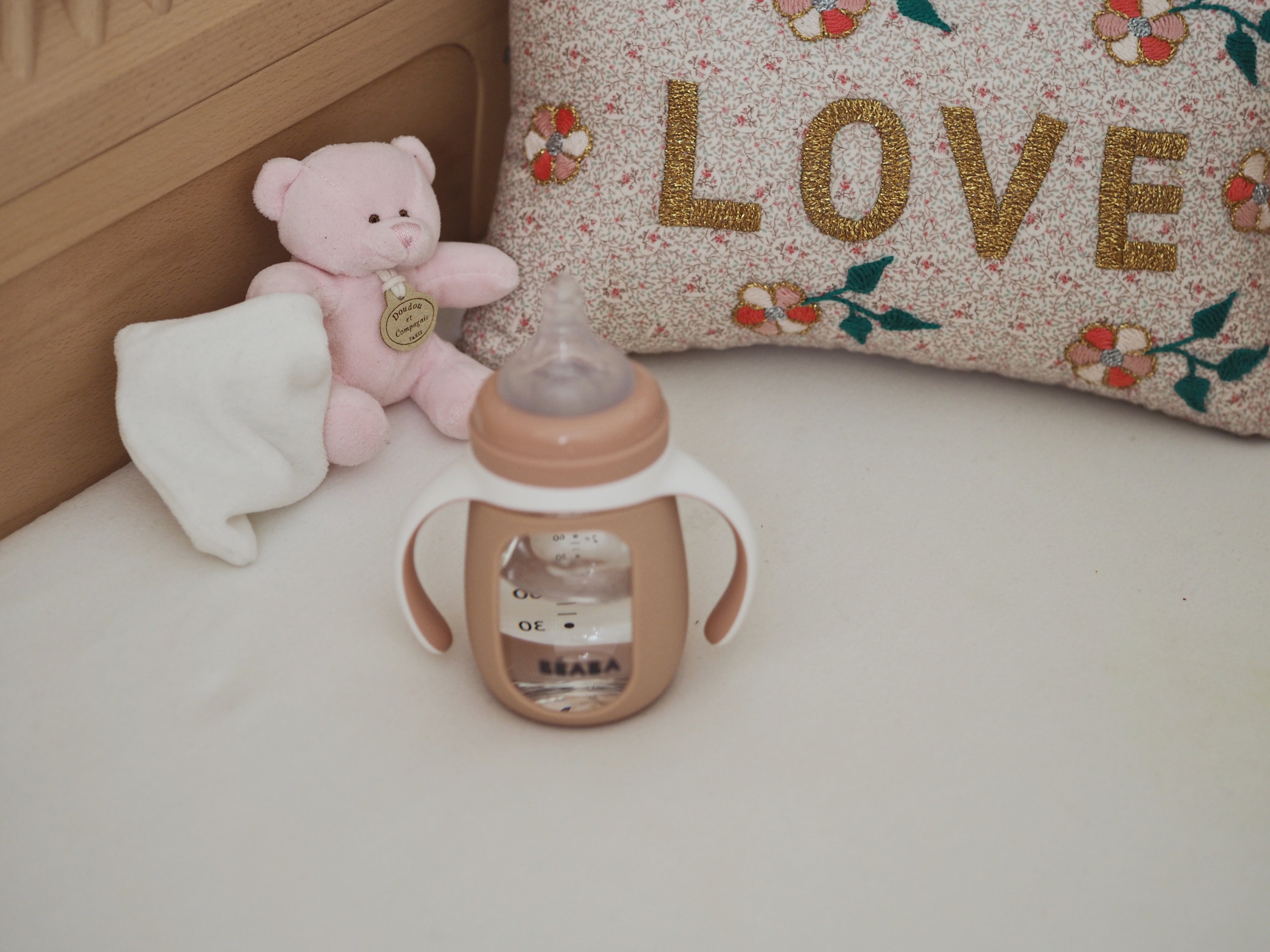 Glass Bottle with Silicone Protective Sleeve 210ml - Vintage Pink