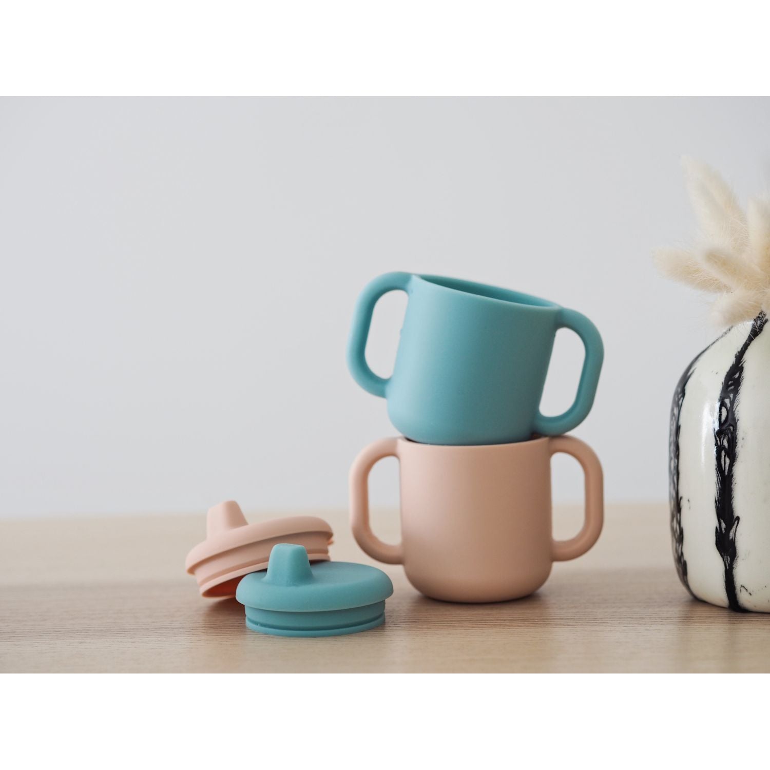 Beaba Silicone Learning Cup with Spout Lid - Pink