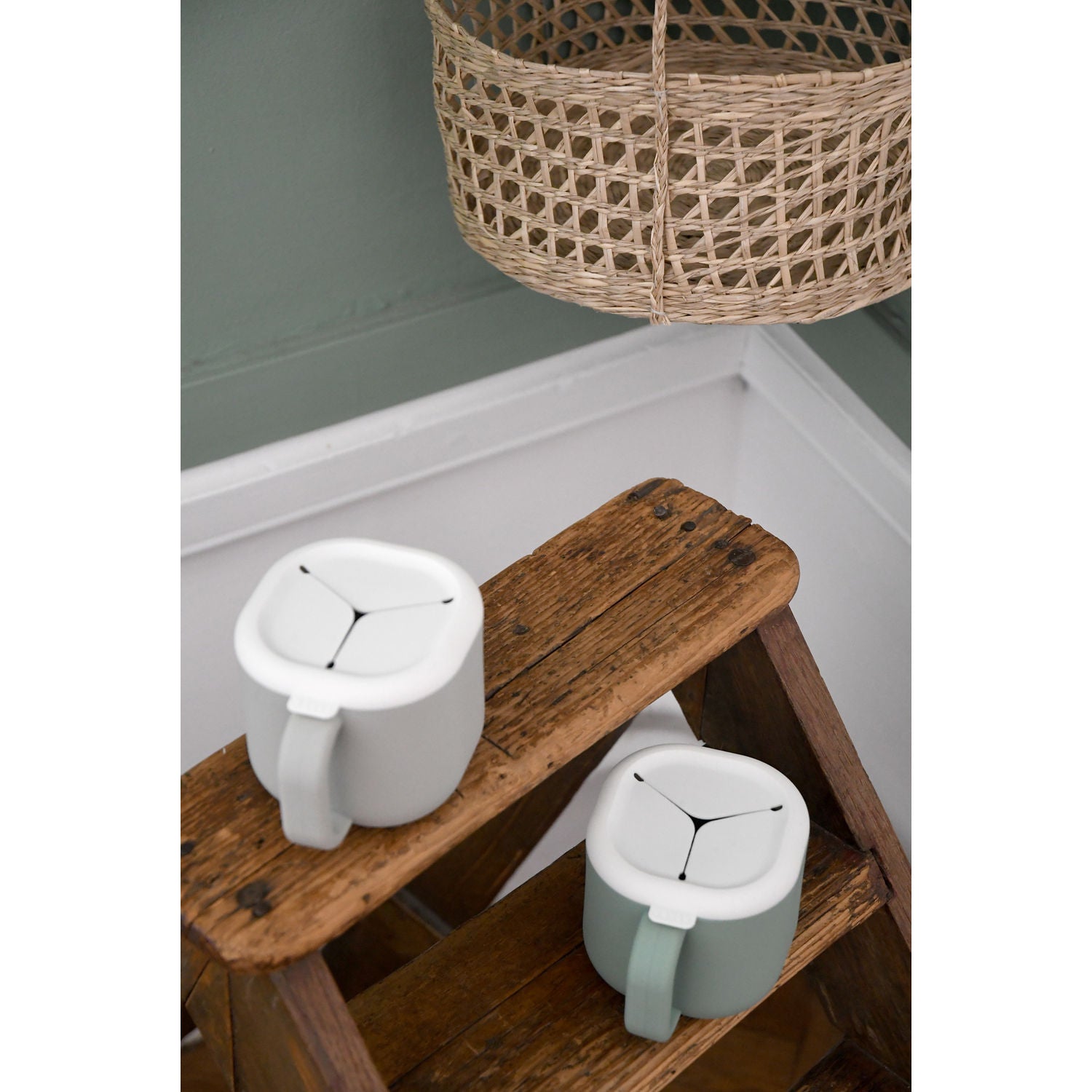 Beaba Pick n Snack Silicone Snack Cup - Velvet Grey