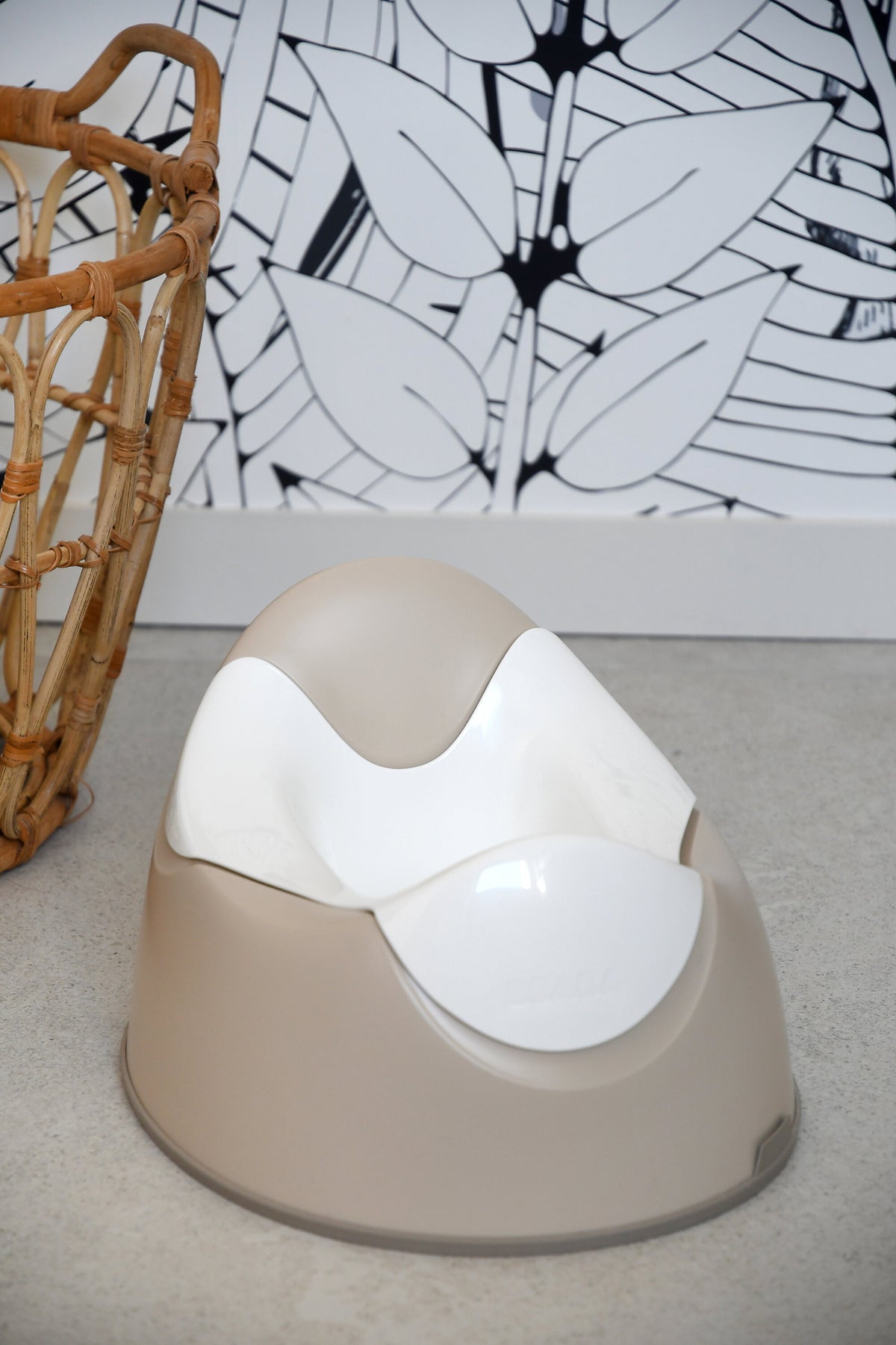 Training Potty - Clay